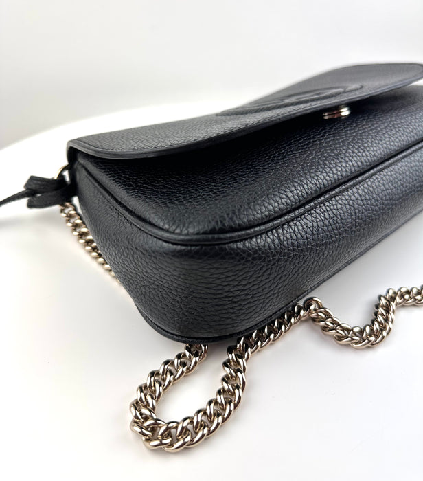 Gucci Soho Chain Medium Crossbody in Black