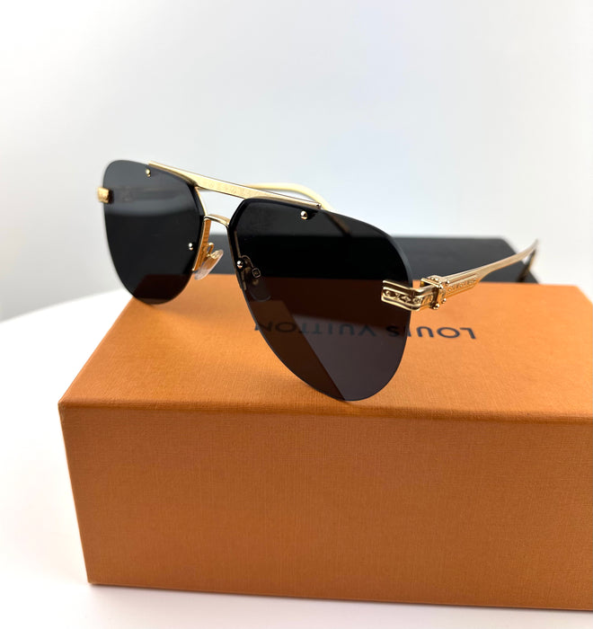 Louis Vuitton LV Ash Sunglasses