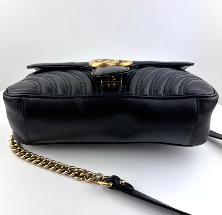 Gucci GG Marmont Small Matelasse Shoulder bag
