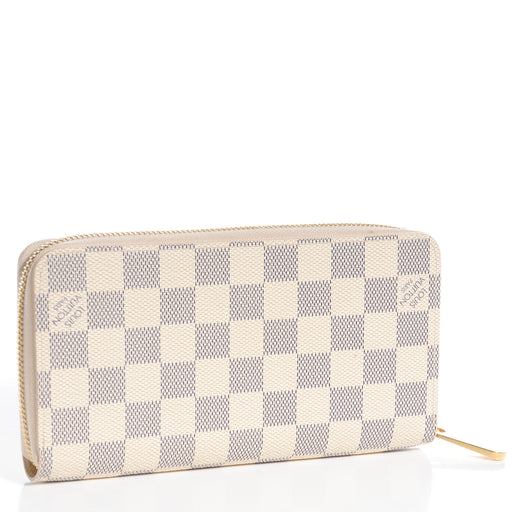 LOUIS VUITTON ZIPPY WALLET - LuxurySnob