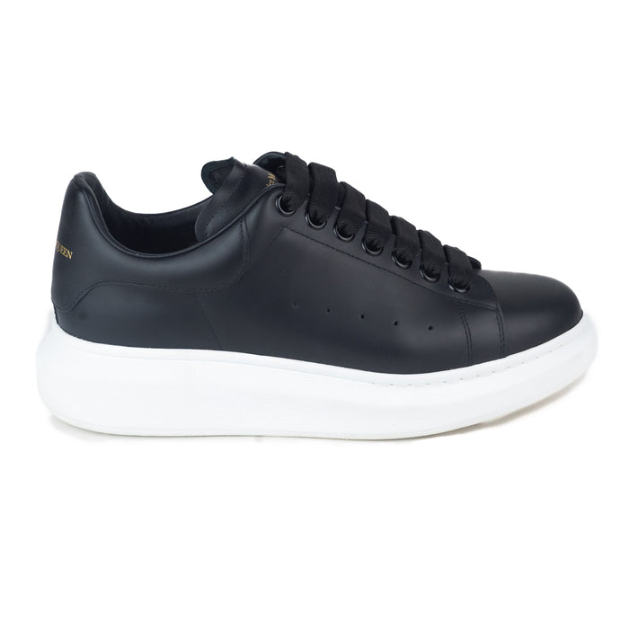 Alexander McQueen Oversized Sneaker in Black