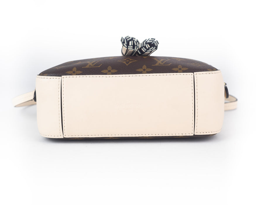 Louis Vuitton Monogram Saintonge