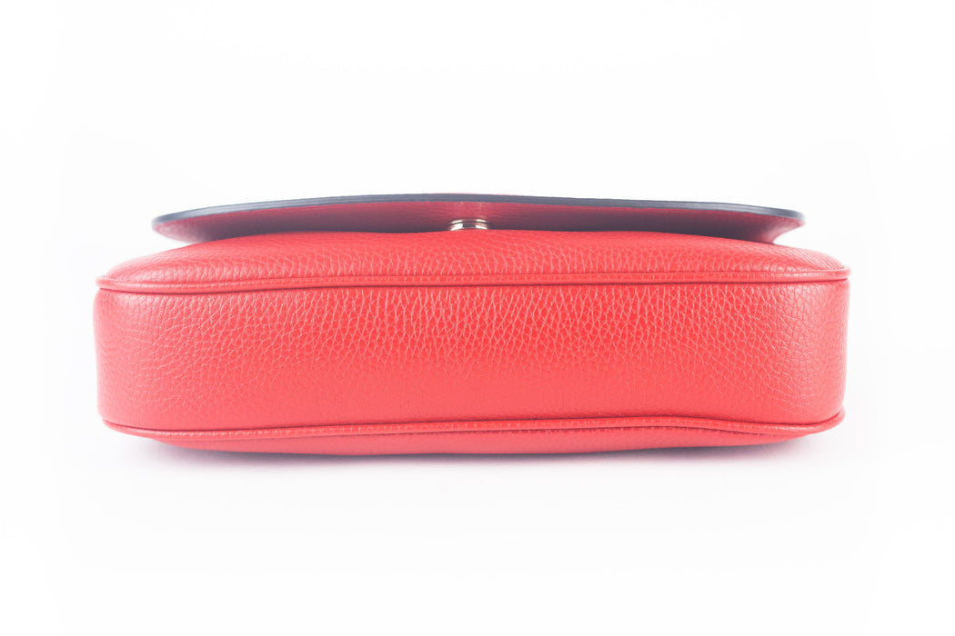 Gucci Soho Chain Medium Crossbody Red