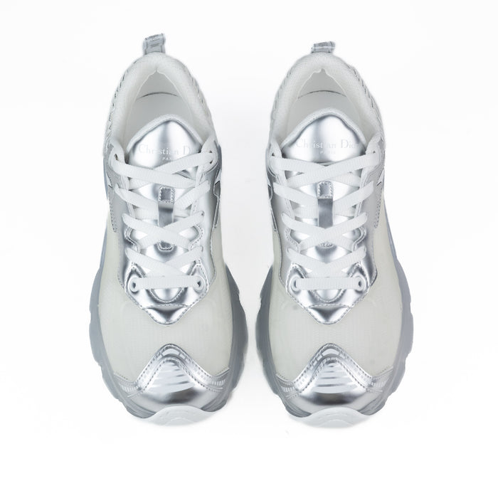 Dior Vibe Sneakers in White Mesh and Silver-Tone Technical Fabric