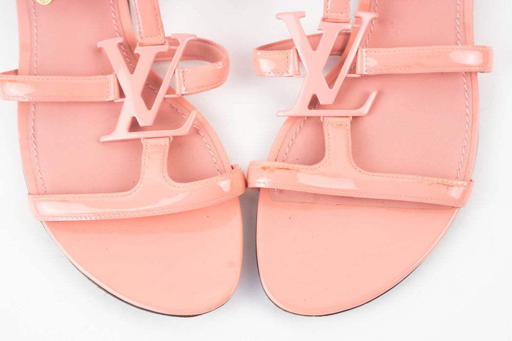 Louis Vuitton Pink Patent Leather Logo Detail Flat Sandals