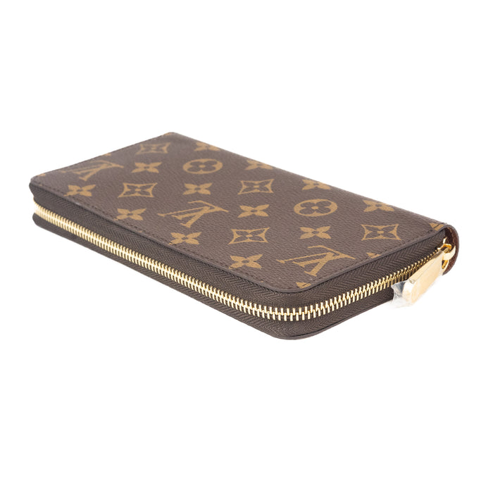 Louis Vuitton Zippy Wallet in Brown