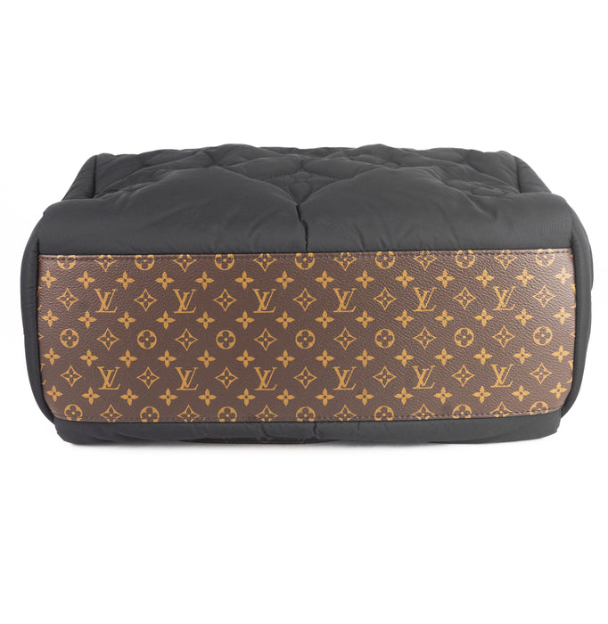 Louis Vuitton OnTheGo MM Puffer tote