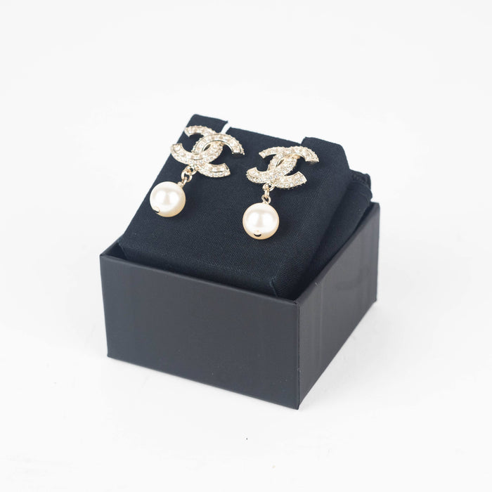 Chanel Glass Pearls and Resin Crystal Gold Earrings