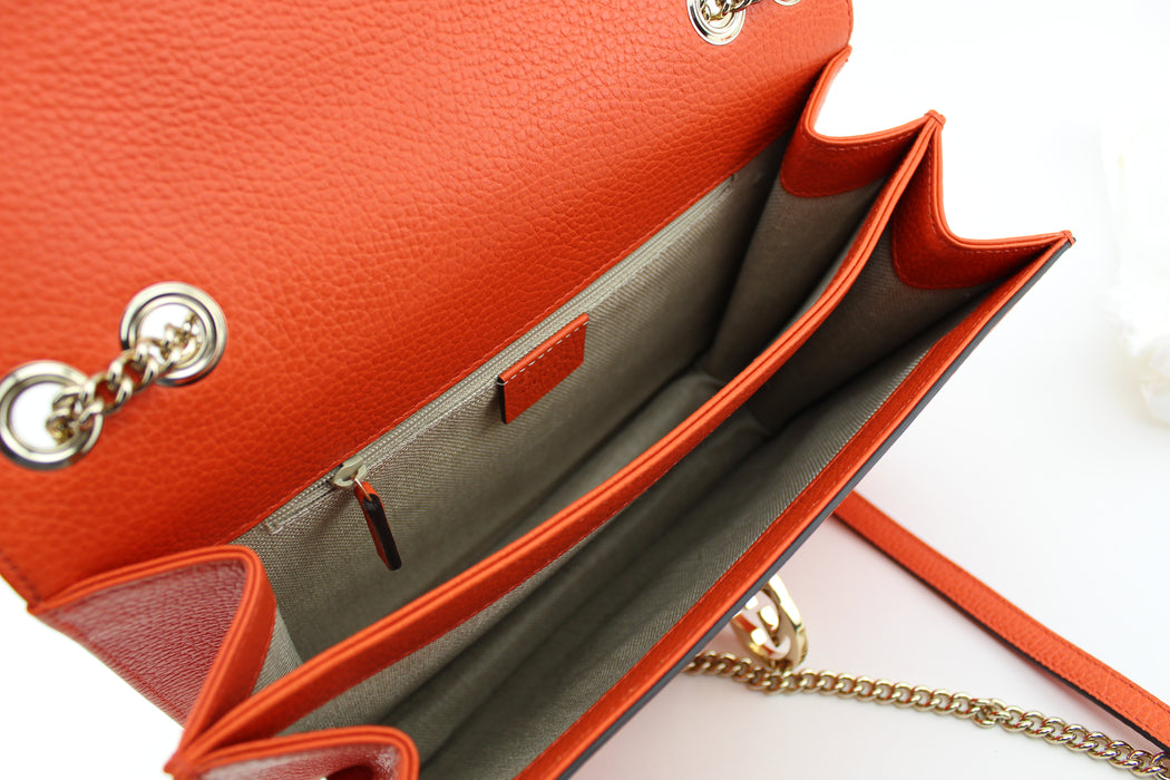 GUCCI MEDIUM INTERLOCKING G SHOULDER BAG ORANGE.