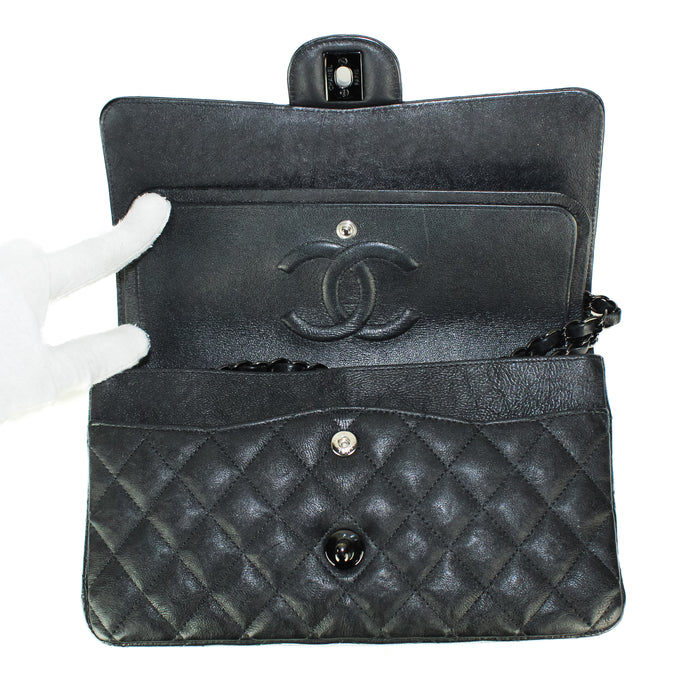 Chanel So Black Classic Medium Flap bag In Crumpled Calfskin