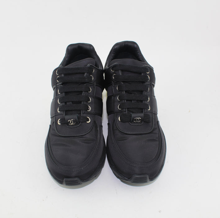 CHANEL TRAINERS SIZE 37.5 - LuxurySnob