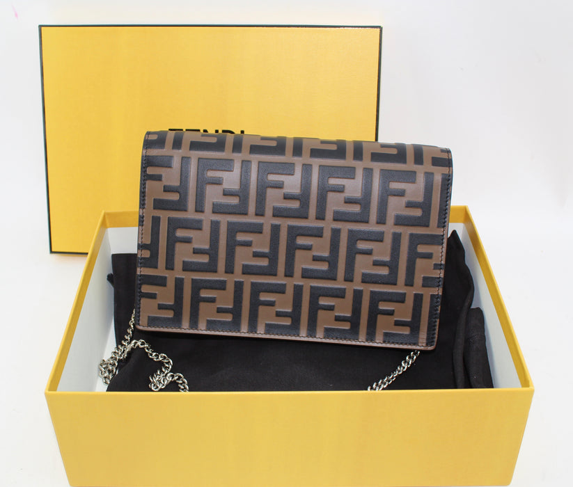 FENDI WALLET ON CHAIN - LuxurySnob