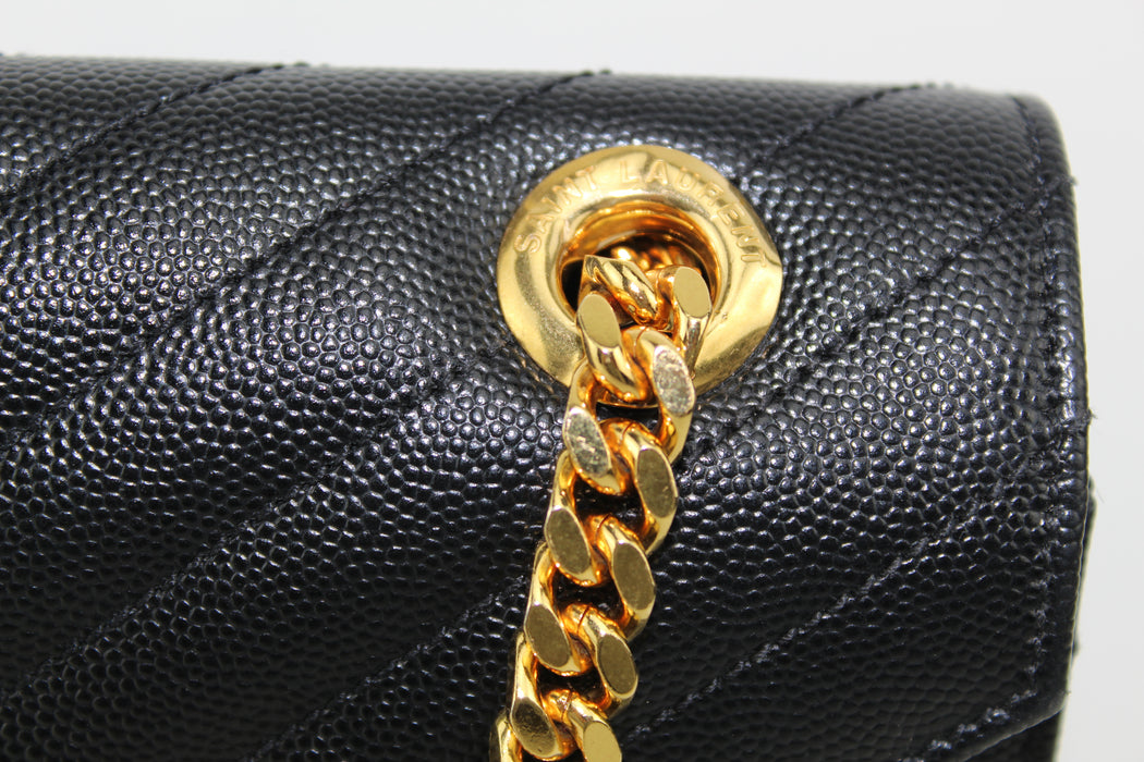 SAINT LAURENT LARGE ENVELOPE GRAIN DE POUDRE CHAIN BAG - LuxurySnob
