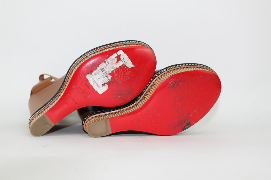 CHRISTIAN LOUBOUTIN TRIBULI SIZE 39 - LuxurySnob