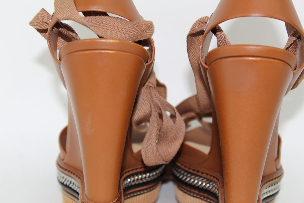 CHRISTIAN LOUBOUTIN TRIBULI SIZE 39 - LuxurySnob