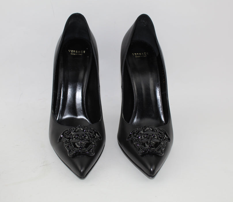 VERSACE DECOLLETE PUMP SIZE 40 - LuxurySnob