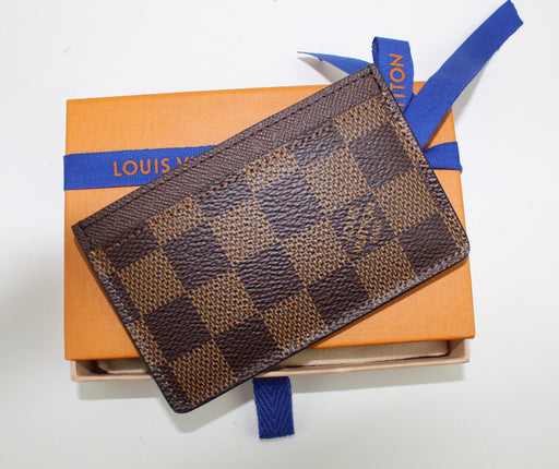 LOUIS VUITTON CARD HOLDER - LuxurySnob