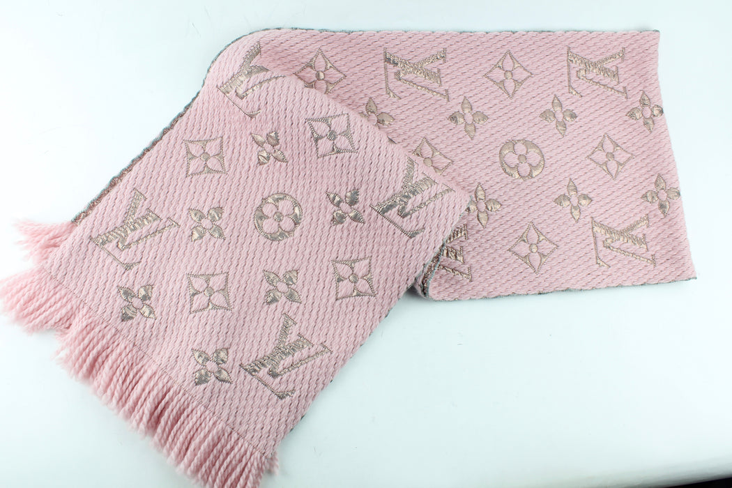 LOUIS VUITTON LOGOMANIA SCARF - LuxurySnob