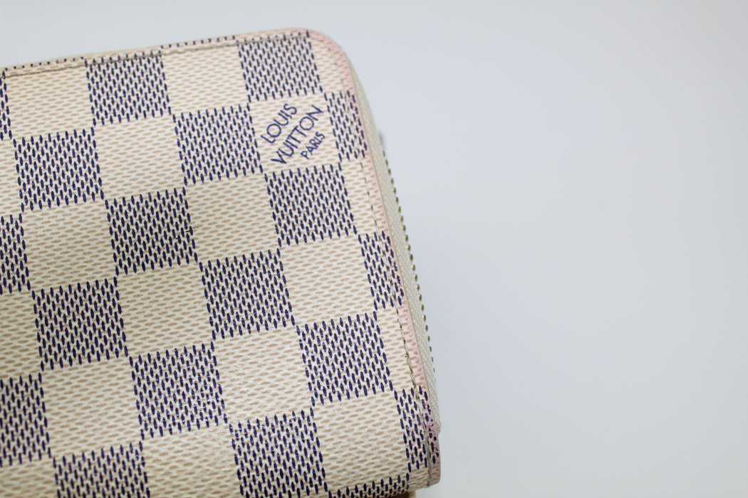LOUIS VUITTON ZIPPY WALLET - LuxurySnob