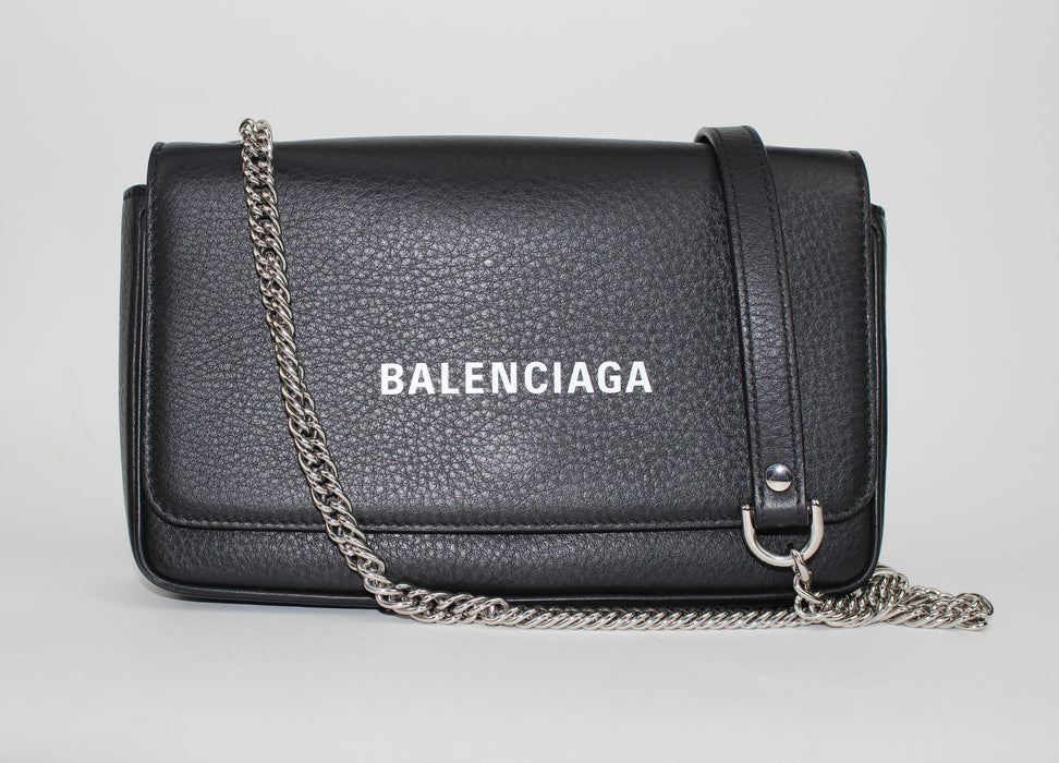 BALENCIAGA EVERYDAY WALLET ON CHAIN - LuxurySnob