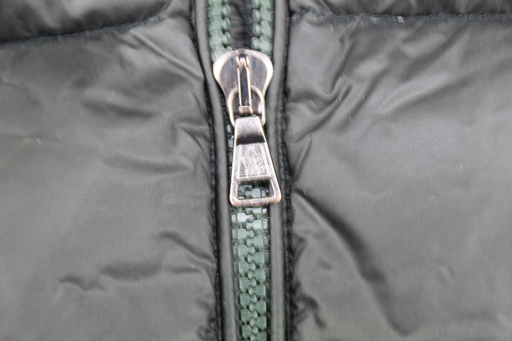 MONCLER  PUFFER COAT SIZE 3y - LuxurySnob