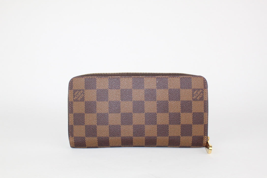 Louis Vuitton Zippy Wallet in Brown Damier Ebene