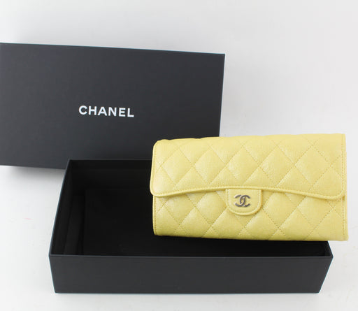 CHANEL CLASSIC FLAP WALLET - LuxurySnob