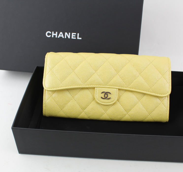 CHANEL CLASSIC FLAP WALLET - LuxurySnob