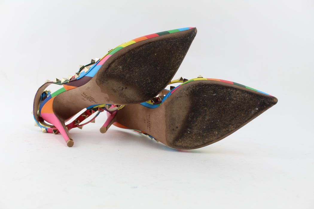 VALENTINO ROCKSTUD PUMPS - LuxurySnob