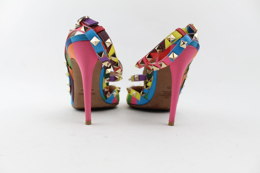 VALENTINO ROCKSTUD PUMPS - LuxurySnob
