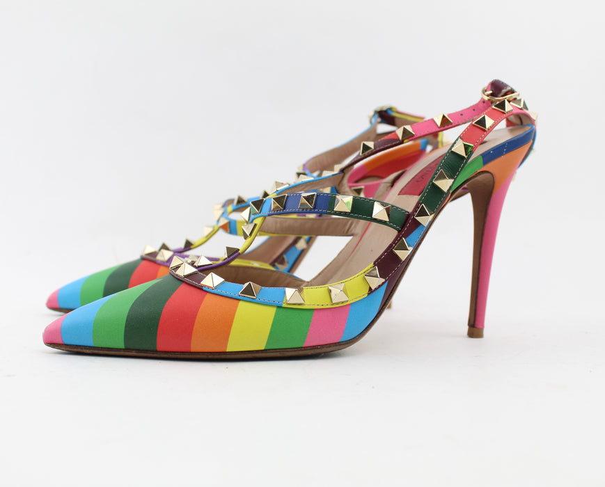 VALENTINO ROCKSTUD PUMPS - LuxurySnob