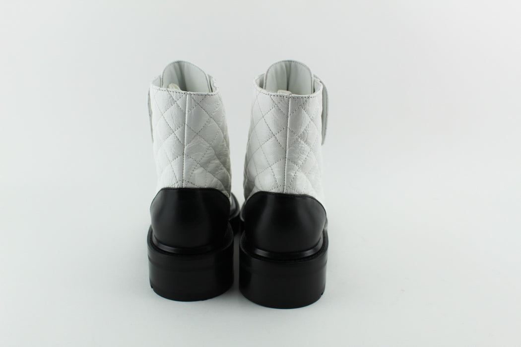 CHANEL WOMEN LACE UP BOOTS WHITE AND BLACK