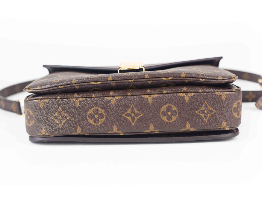 Louis Vuitton Pochette Métis