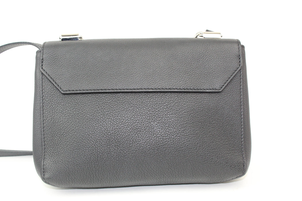 Louis Vuitton Lockme II BB