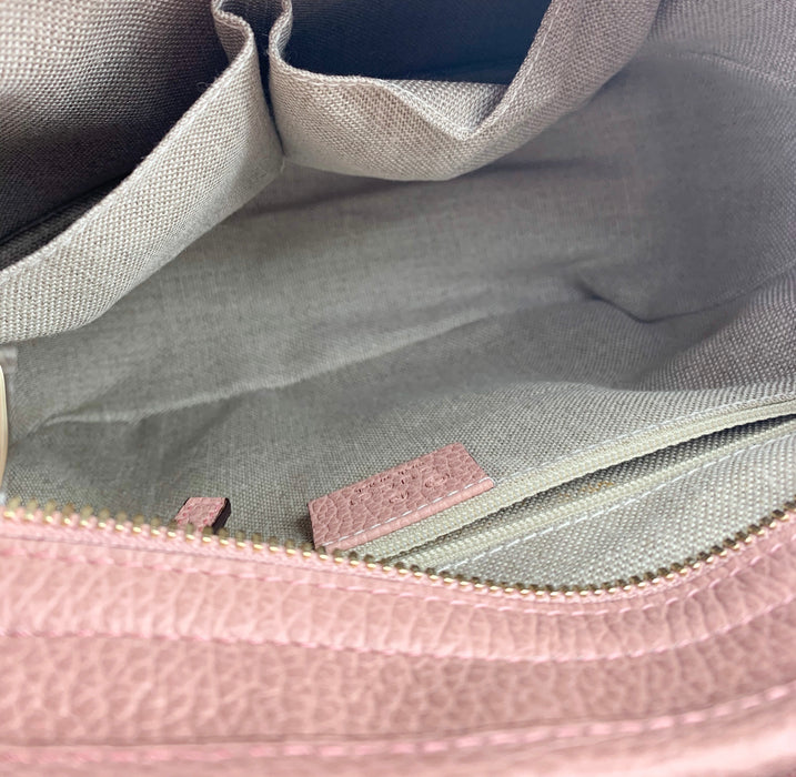 Gucci GG canvas shoulder bag pink