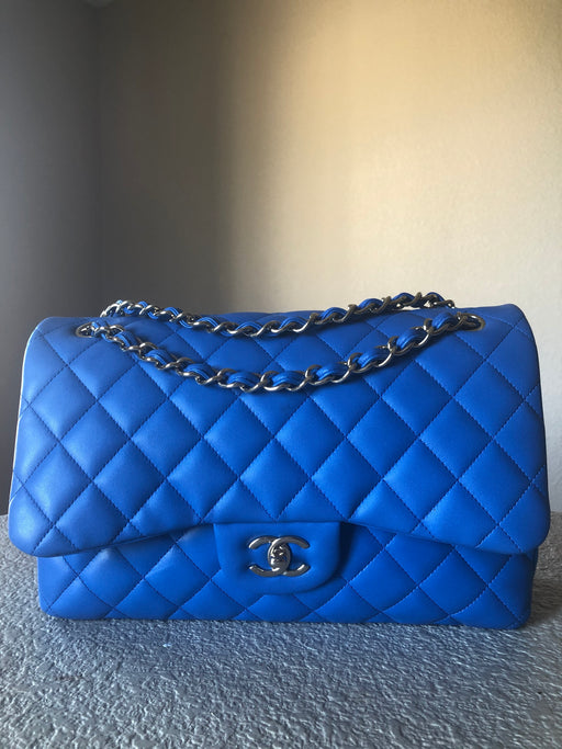 CHANEL JUMBO LAMBSKIN CLASSIC BAG - LuxurySnob