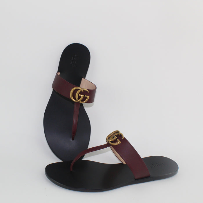 GUCCI GG THONG LEATHER SANDALS