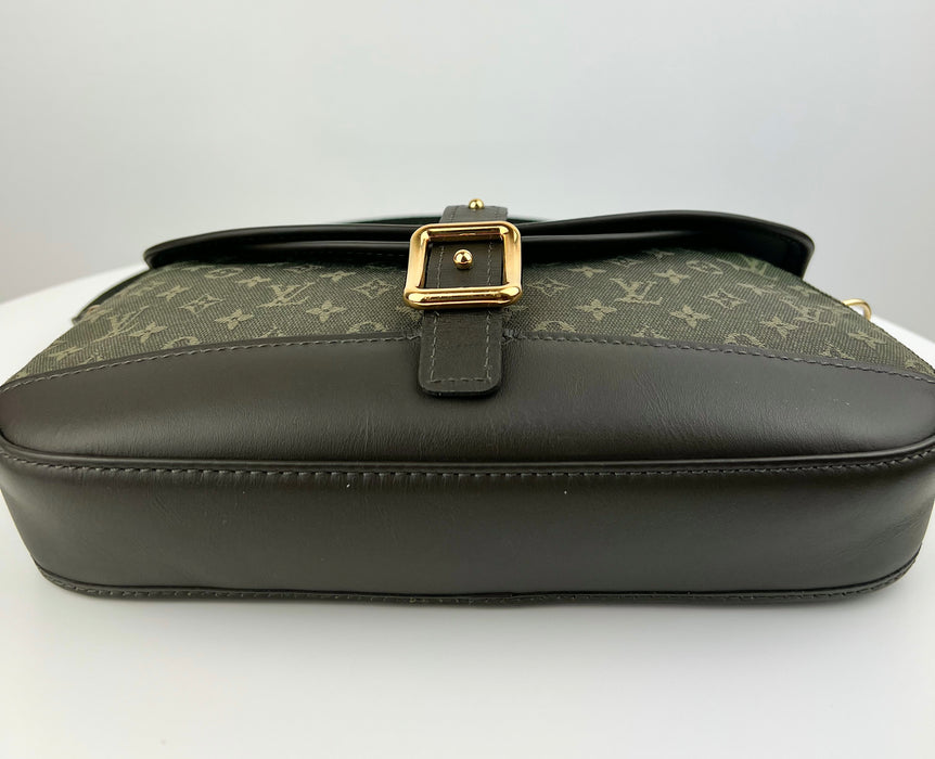 Louis Vuitton Green Shoulder bag