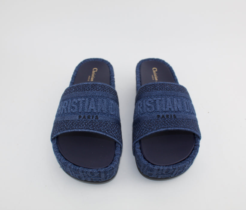 CHRISTIAN DIOR DWAY SLIDES IN OBLIQUE EMBROIDERED DENIM