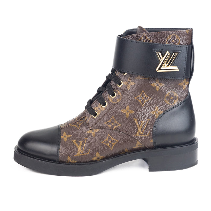 Louis Vuitton Wonderland Flat Ranger in Brown