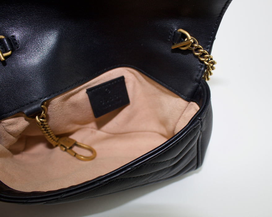 GUCCI GG MARMONT LEATHER SUPER MINI BAG