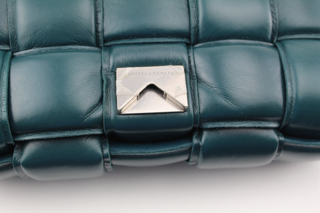 BOTTEGA VENETA PADDED CASSETTE BAG GREEN