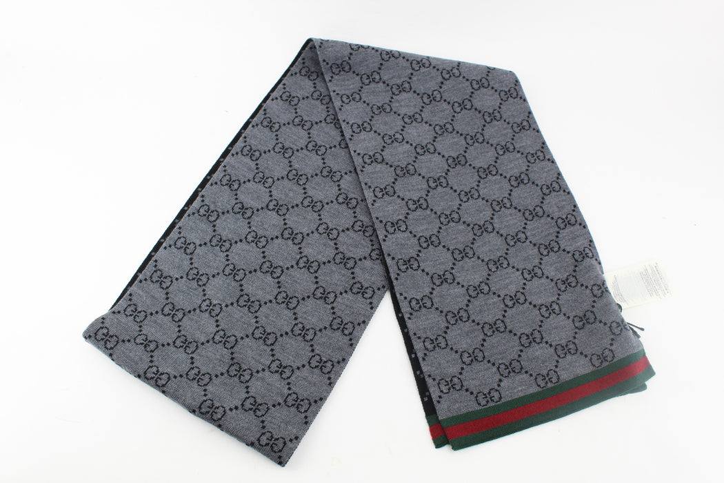 Gucci GG scarf