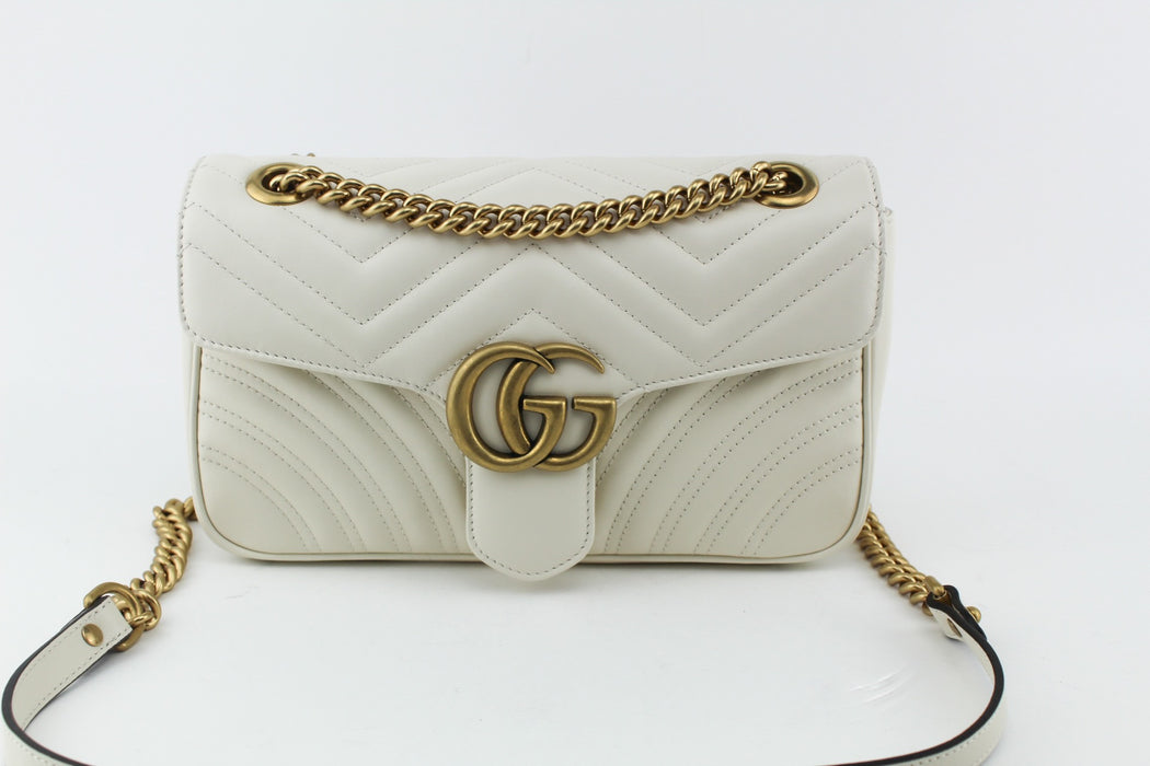 GUCCI MARMONT SMALL MATELASSE SHOULDER BAG