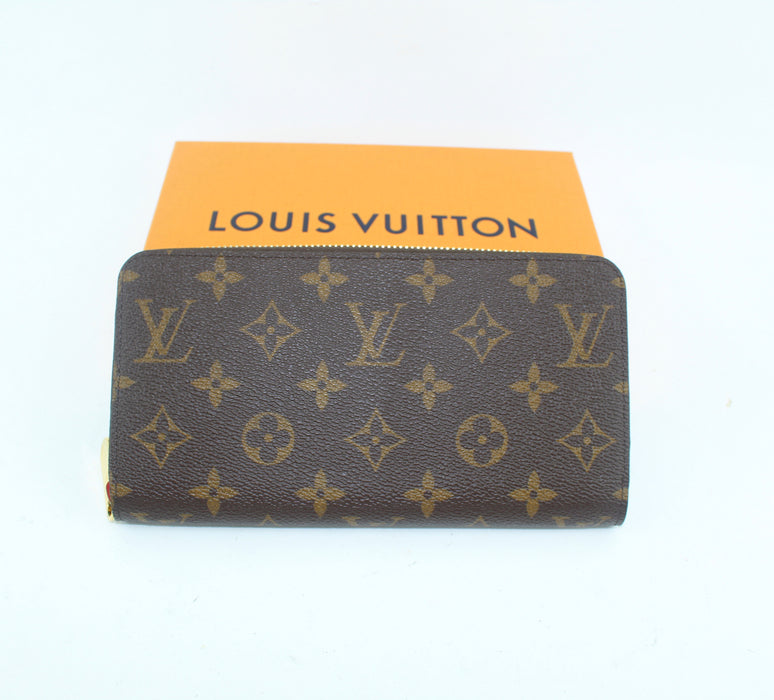 LOUIS VUITTON ZIPPY WALLET - LuxurySnob