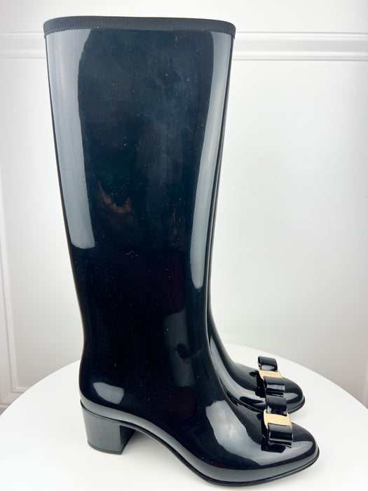 Salvatore Ferragamo boots size 9