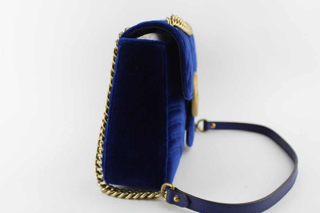 GUCCI MEDIUM GG MARMONT VELVET SHOULDER BAG BLUE