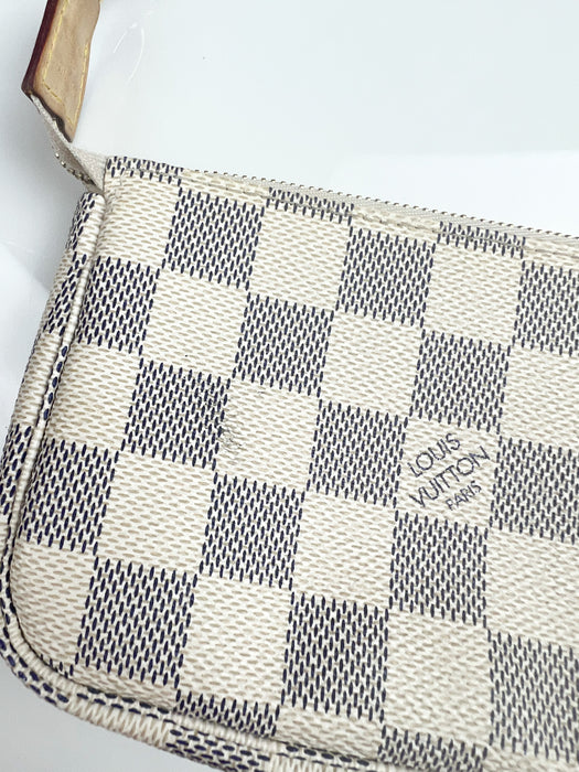 Louis Vuitton Mini Pochette Accessoires