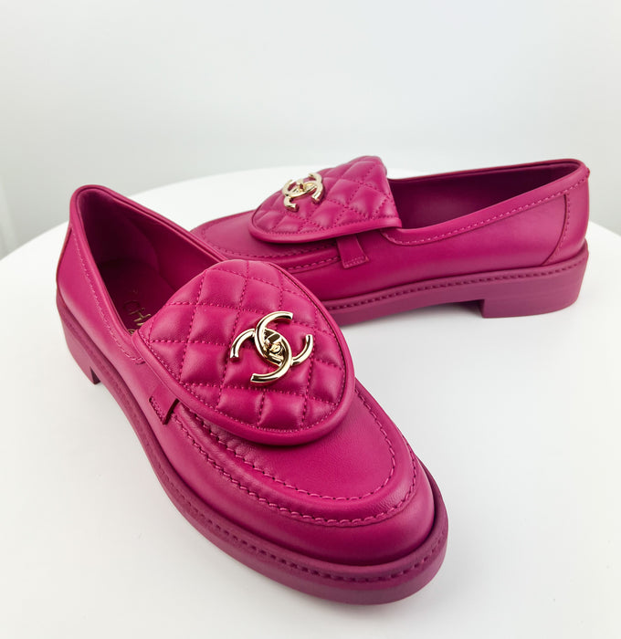 Chanel Rev Leather Quilted Tab Turn Lock CC Loafers Moccasin Flat Shoes Fuschia