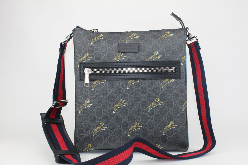 Gucci GG Supreme messenger with tigers